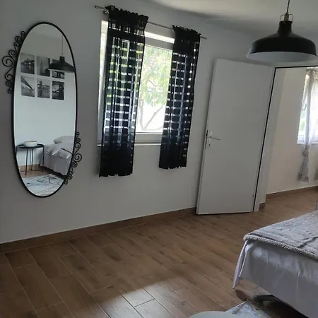 Lägenhet Ela *